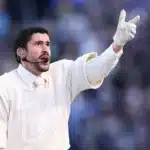 Bad Bunny με τη φανέλα Ocasio 64 στη σκηνή του Super Bowl 2026