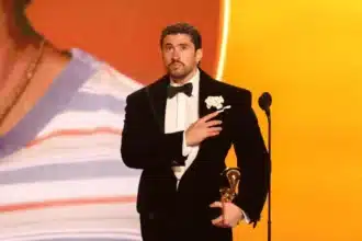 Bad Bunny στα Grammys 2026 κατά τη διάρκεια ιστορικής ομιλίας αποδοχής