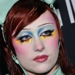 Chappell Roan σε iconic dive bar της Μελβούρνης πίνοντας mocktails για δύο ώρες