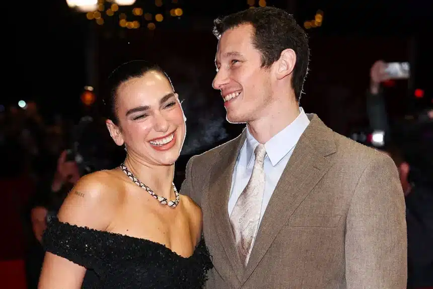 Dua Lipa και Callum Turner στο Berlin Film Festival στην πρεμιέρα του Rosebush Pruning