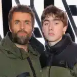 Gene Gallagher και Liam Gallagher ζωντανά στην περιοδεία Definitely Maybe
