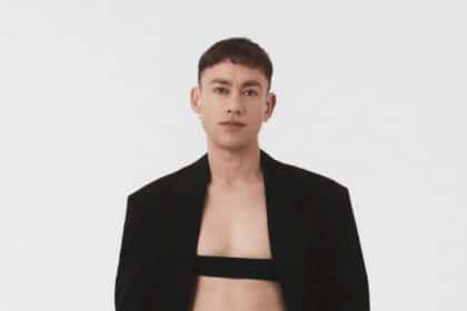 Olly Alexander μιλά για φήμη, επιβεβαίωση και LGBTQ ακτιβισμό σε πρόσφατη συνέντευξη