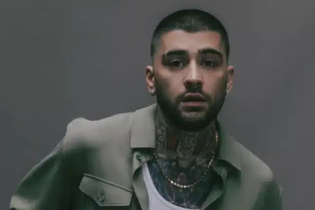 Zayn σε πρόσφατη εμφάνιση με αφορμή την ανακοίνωση του άλμπουμ Konnakol