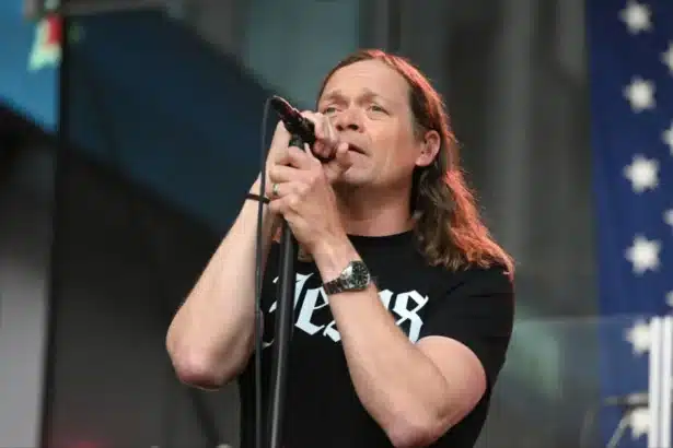 Brad Arnold τραγουδιστής των 3 Doors Down σε ζωντανή εμφάνιση