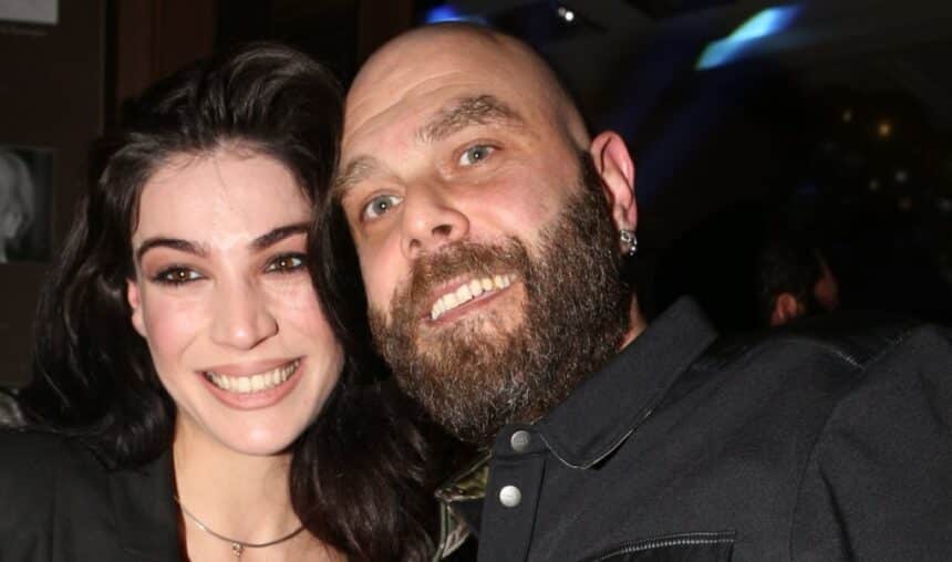 Μιχάλης Stavento και Ήβη Αδάμου στο single Για Πάντα από την ταινία Φίλοι Για Πάντα