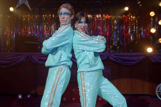 Taylor Swift και Barrie Reynolds στο video Opalite