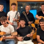 Οι Τεκετζήδες μαζί με τον Γιώργο Νταλάρα στο στούντιο