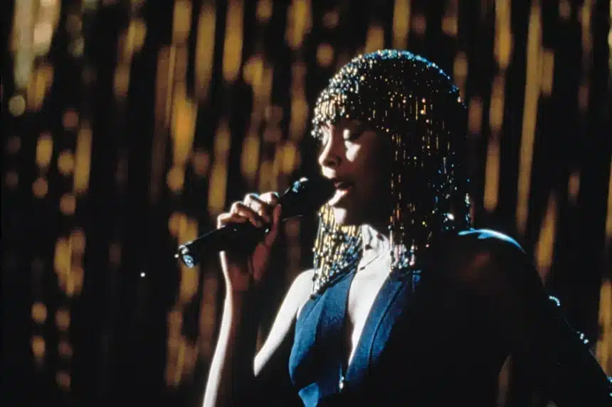 Whitney Houston στην ταινία The Bodyguard καθώς το I Have Nothing ξεπερνά 1 δισ. προβολές στο YouTube