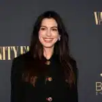 Anne Hathaway τραγουδά το Burial από το soundtrack της ταινίας Mother Mary