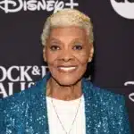Dionne Warwick σε εκδήλωση του Rock and Roll Hall of Fame με αναφορά στη μήνυση για royalties τραγουδιών