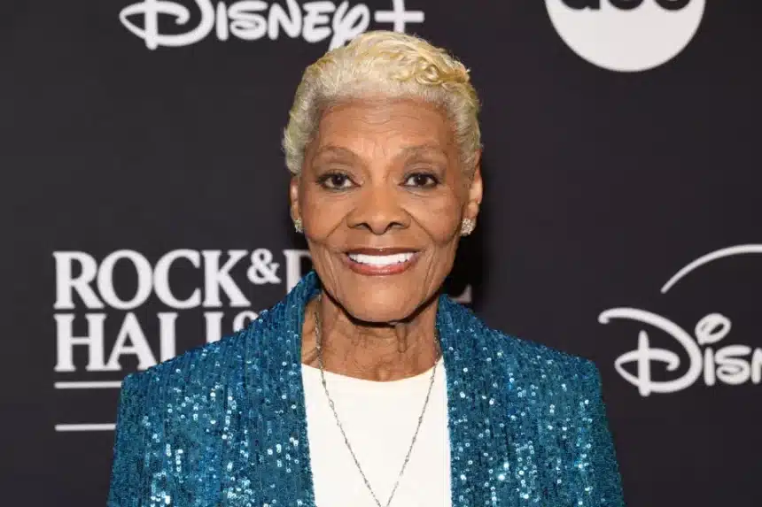 Dionne Warwick σε εκδήλωση του Rock and Roll Hall of Fame με αναφορά στη μήνυση για royalties τραγουδιών