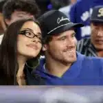 Madison Beer και Justin Herbert σε δημόσια εμφάνιση σε αθλητικό αγώνα