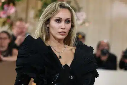 Miley Cyrus Super Bowl 2027 άγχος και πιθανή εμφάνιση Halftime Show