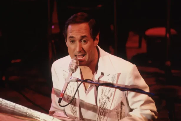 Τα τραγούδια του #NeilSedaka επιστρέφουν στις λίστες ακρόασης με μεγάλη άνοδο στα streaming.