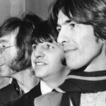 Paul McCartney το 1980 μετά τη σύλληψη στην Ιαπωνία κατά τη διάρκεια περιοδείας με τους Wings