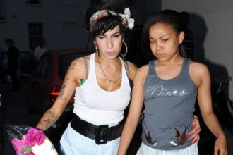 Amy Winehouse και η βαφτιστήρα της Dionne Bromfield μαζί το 2008
