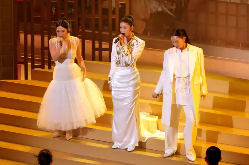 Golden KPop Demon Hunters Oscars 2026 performance EJAE Audrey Nuna Rei Ami