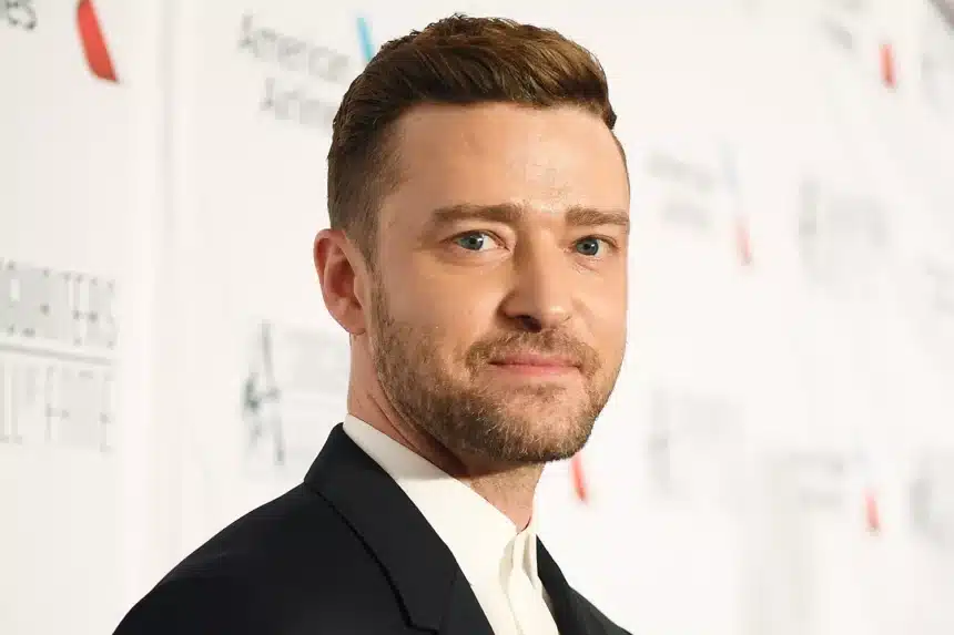 Justin Timberlake σε βίντεο από τη σύλληψή του να μιλά με αστυνομικούς