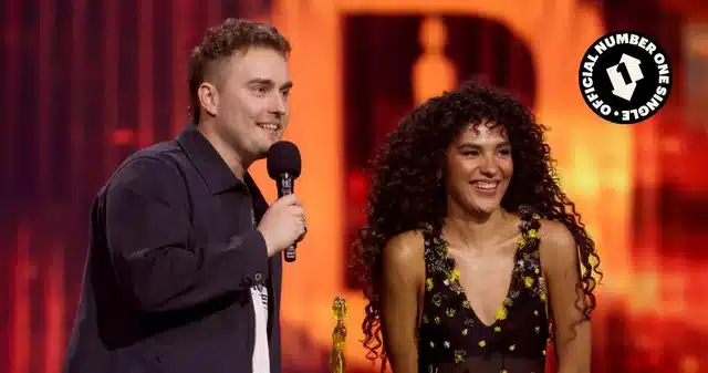 Sam Fender Olivia Dean Rein Me In charts UK No1 πέντε εβδομάδες