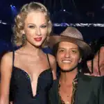 Bruno Mars σε δημόσια εμφάνιση ενώ απαντά στις αντιδράσεις για tweet που επέκρινε την Taylor Swift