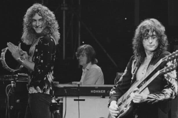 Jimmy Page σε live εμφάνιση συνδέεται με το demo του Ten Years Gone των Led Zeppelin και τη δημιουργική διαδικασία