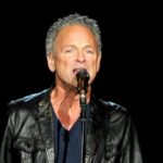 Lindsey Buckingham σε δημόσια εμφάνιση με έντονη παρουσία εν μέσω υπόθεσης stalking