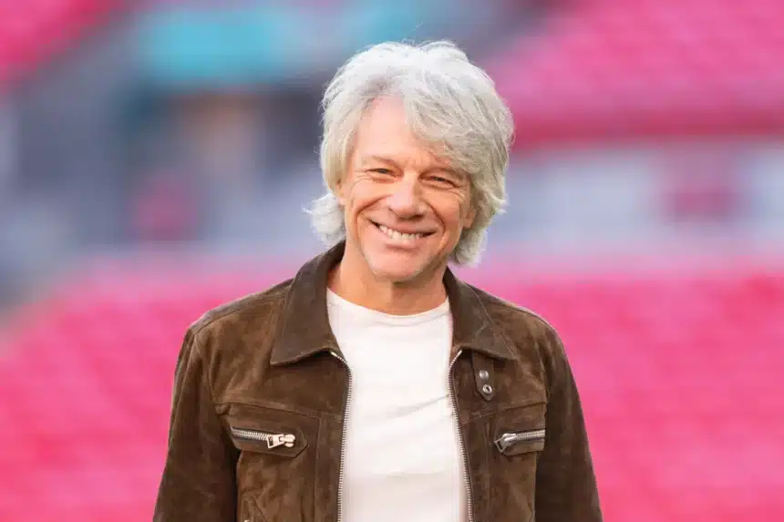 Jon Bon Jovi τιμάται για το JBJ Soul Foundation και το JBJ Soul Kitchen που προσφέρουν βοήθεια