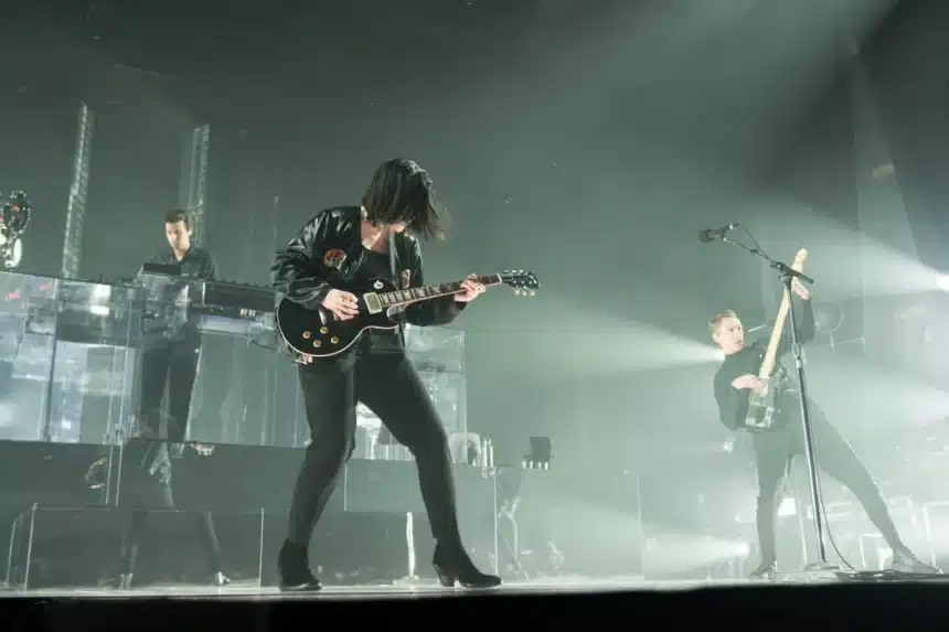 The xx live στη Mexico City στην πρώτη τους εμφάνιση μετά από 8 χρόνια με ατμοσφαιρική σκηνική παρουσία